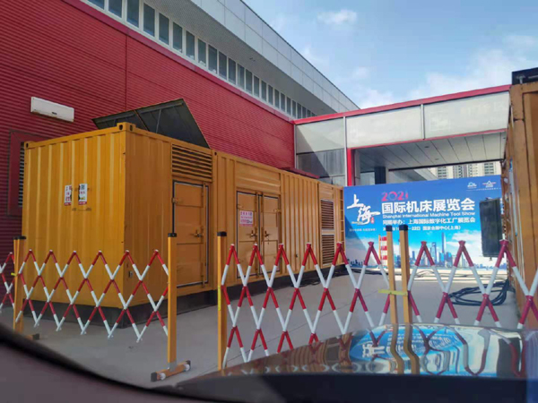 凤山发电车出租-发电机无电压或电压太低怎么办？
